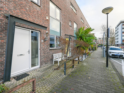 Drouwenstraat 15