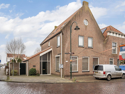 Voorstraat 1