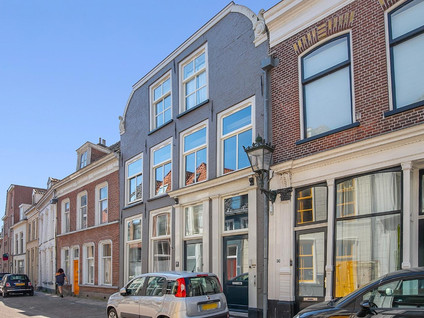 Buiten Nieuwstraat 28I