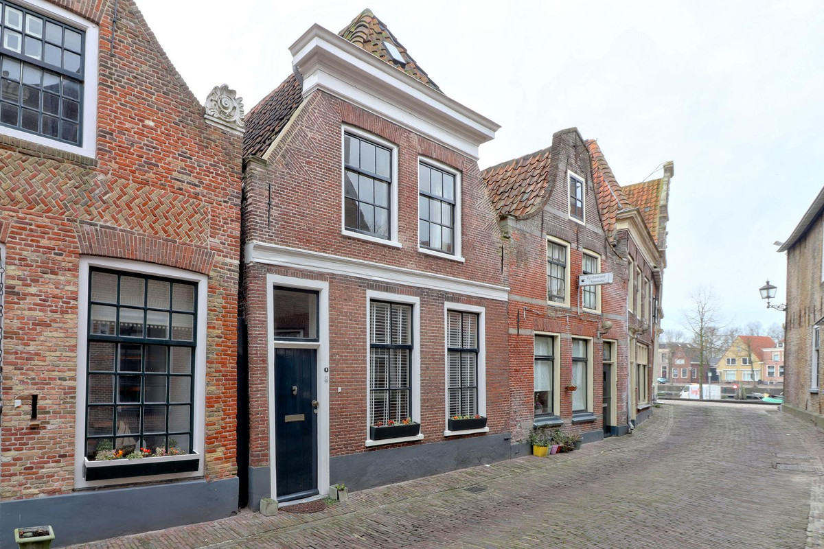 Kerkstraat 8