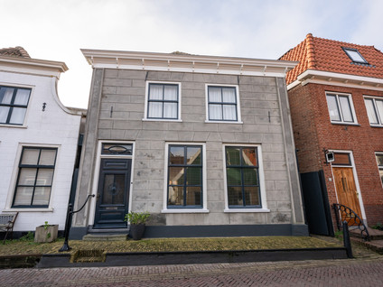 Warmoesstraat 4