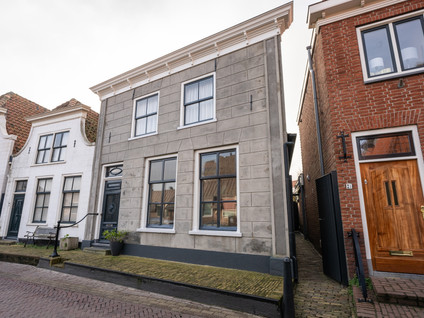 Warmoesstraat 4