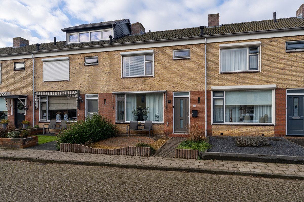 Sluyterstraat 28