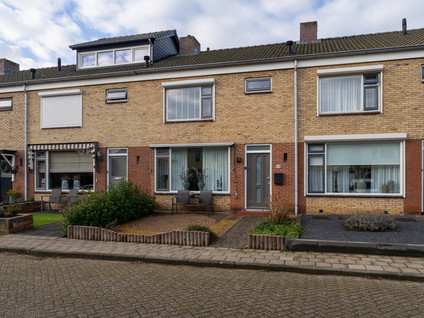 Sluyterstraat 28