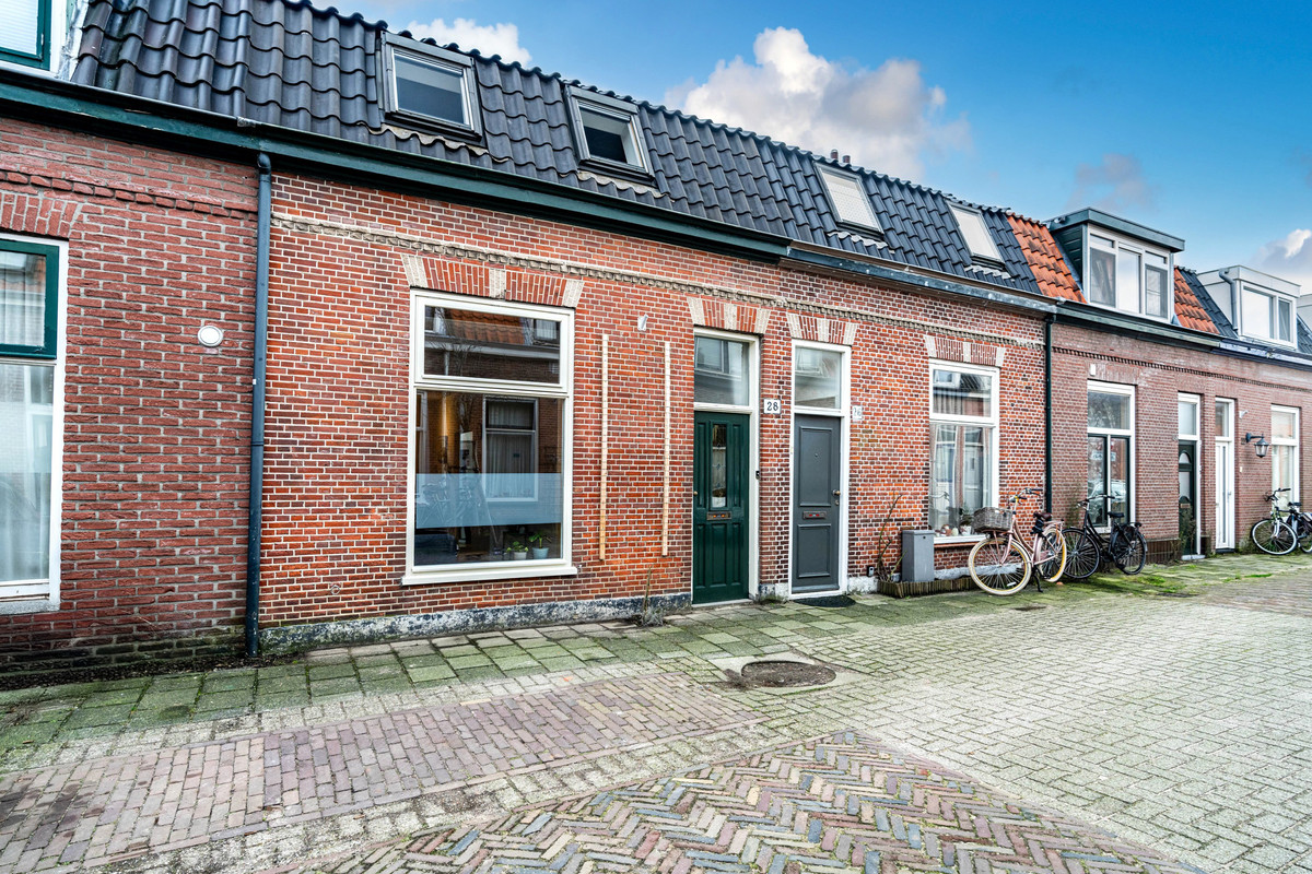 Oranjestraat 28