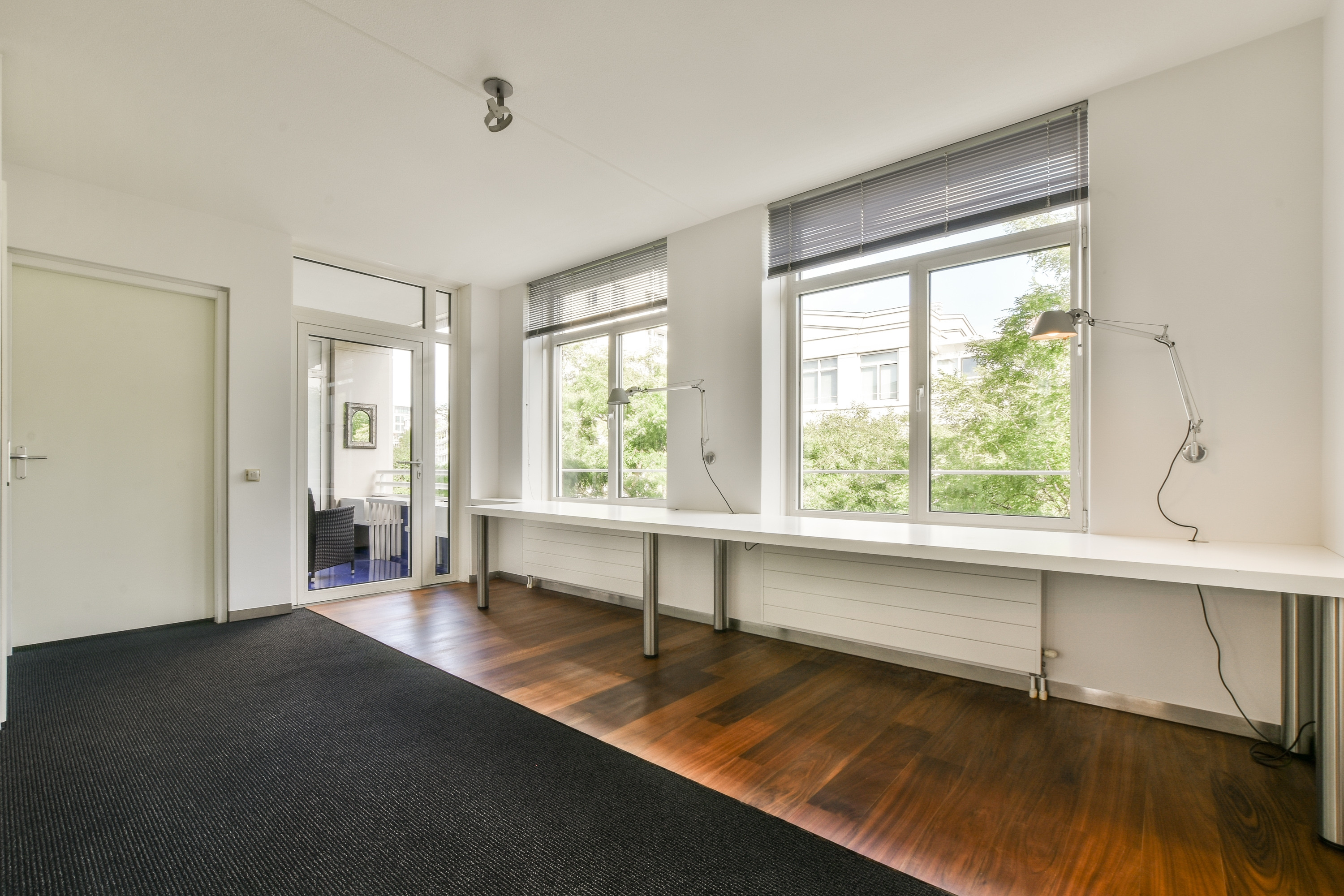 Woning te huur: Burgemeester de Monchyplein 100 2585BD 's-Gravenhage