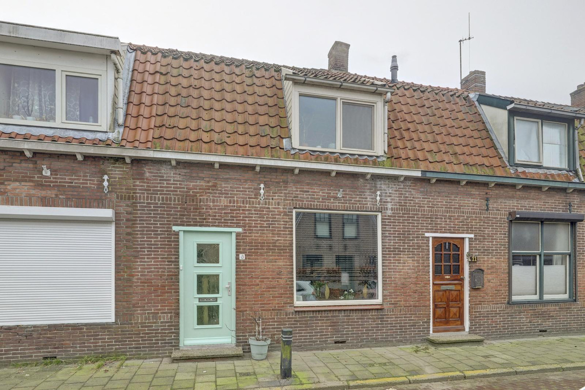 Emmastraat 13