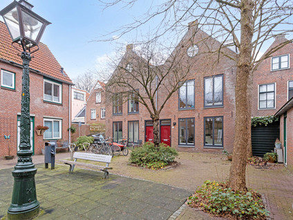 Van der Lubbehof 27B