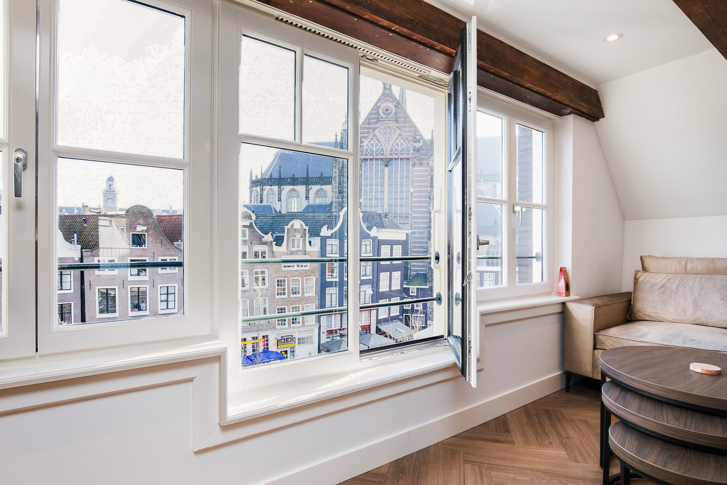 Woning te huur: Nieuwezijds Voorburgwal 154D 1012SJ Amsterdam