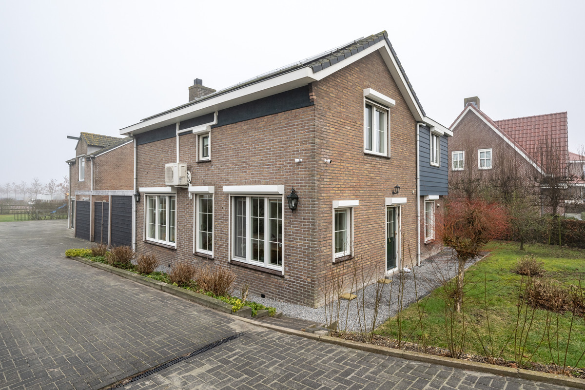 Zuiddijk 24