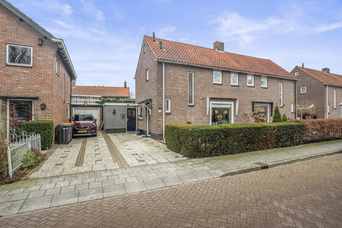 Charlotte de Bourbonstraat 29