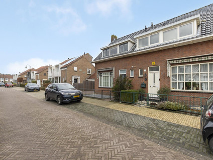 Prins Bernhardstraat 15