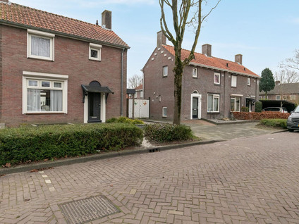 Burgemeester Molstraat 8