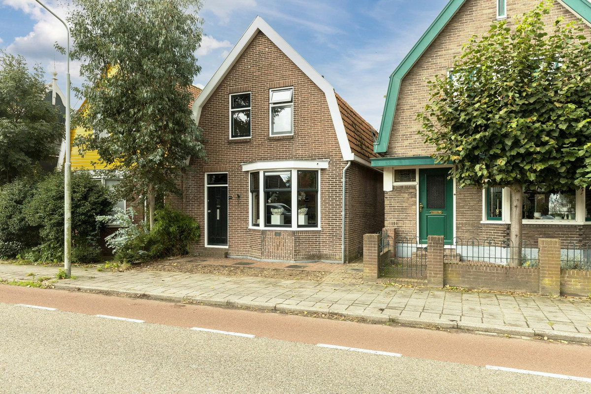 Dorpsstraat 652