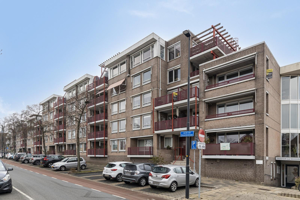 Jacob van Deventerstraat 105