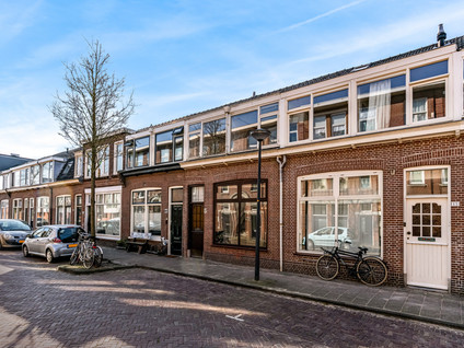 De Genestetstraat 17