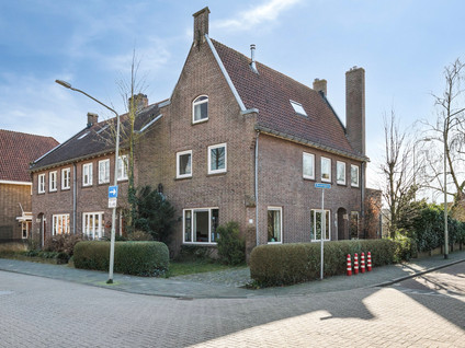 Prins Bernhardstraat 15