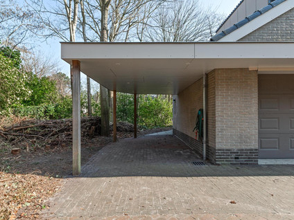 J.A. Radeckerweg 10