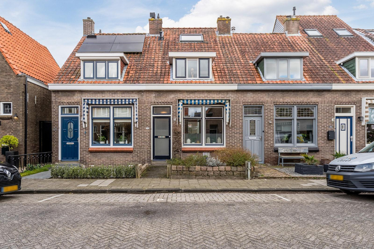 Emmastraat 30