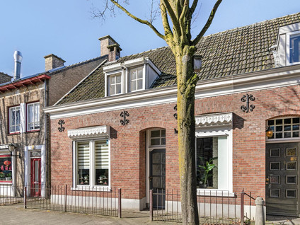 Pastoor Erasstraat 9