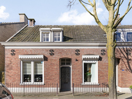 Pastoor Erasstraat 9