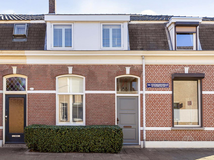 Van Hogendorpstraat 12