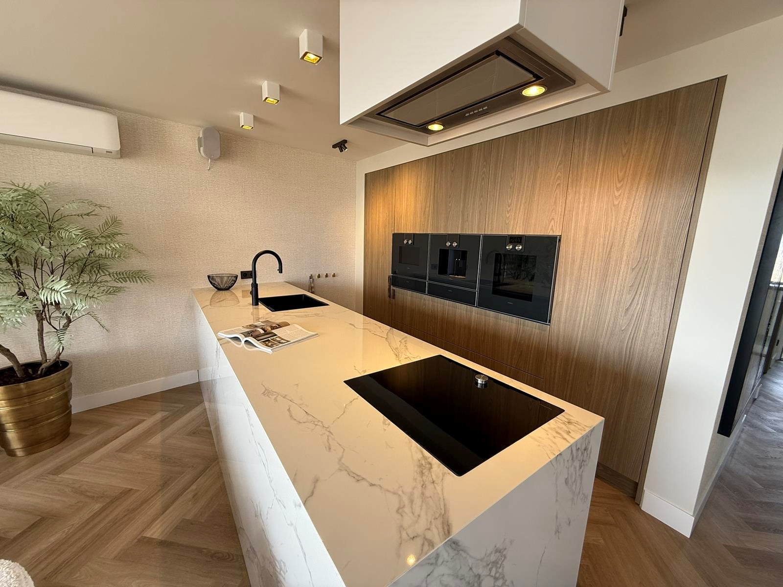 Woning te huur: Marie Heinekenplein 1204 1072MN Amsterdam