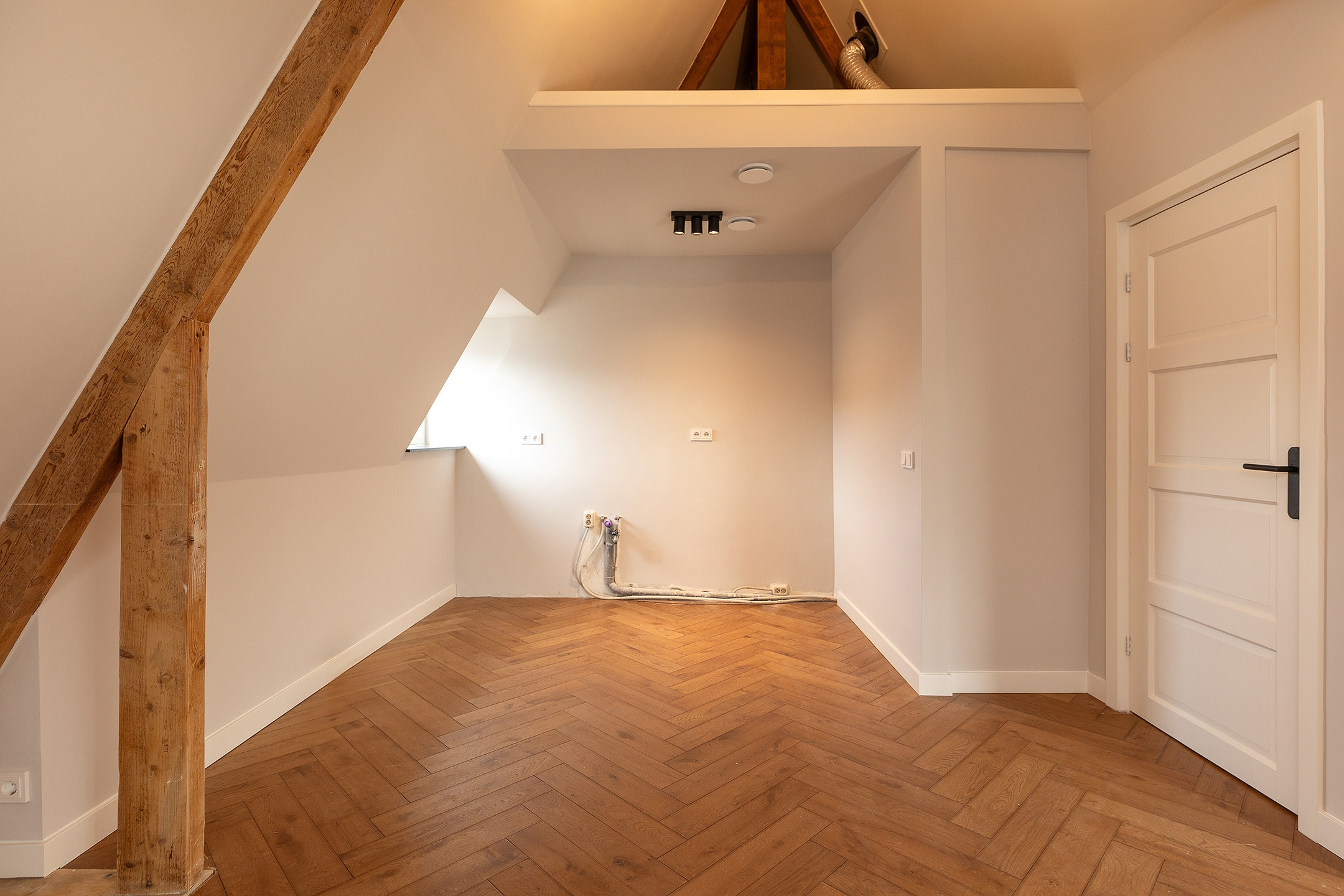 Woning te huur: Koninginneweg 171C 1211AR Hilversum