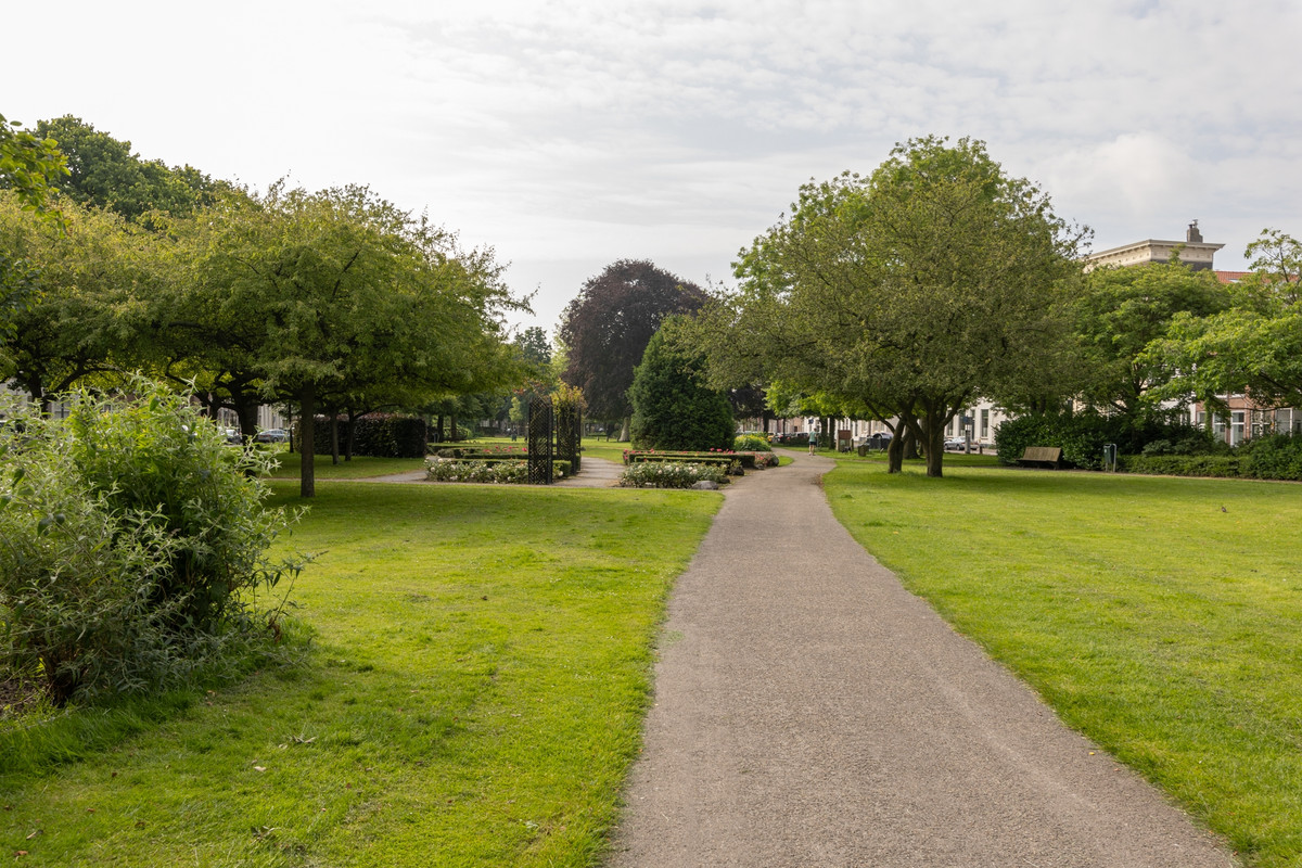 Twee-onder-één-kap te koop: Lange Nieuwstraat 149-16, Schiedam