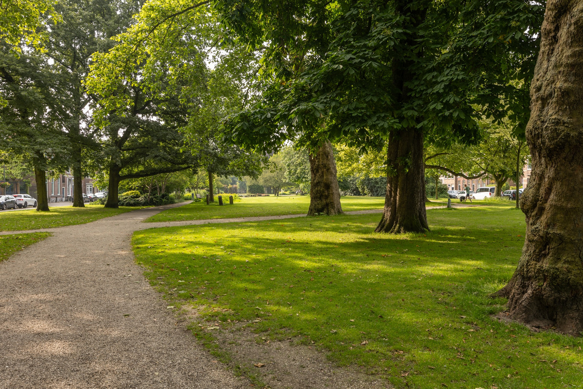 Twee-onder-één-kap te koop: Lange Nieuwstraat 149-16, Schiedam