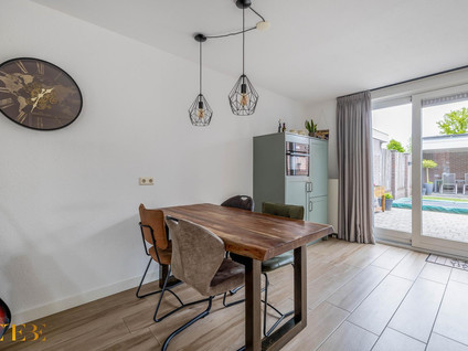 Broekstraat 28