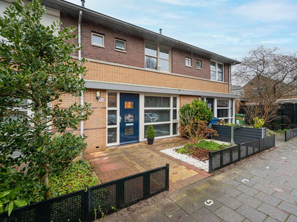 A. Roland Holststraat 30