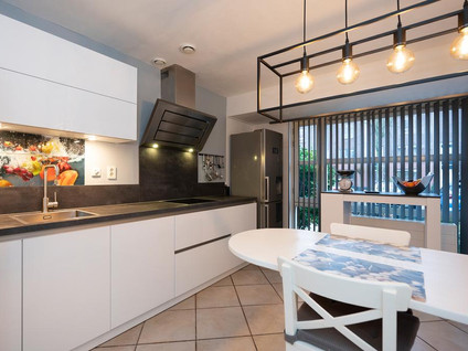 A. Roland Holststraat 30