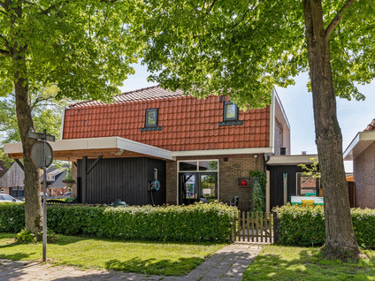 Dorpsstraat 44