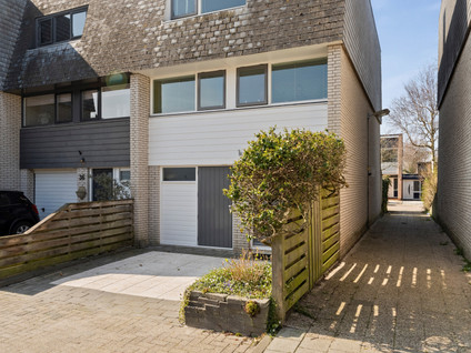 Meester J. Henderikxstraat 38