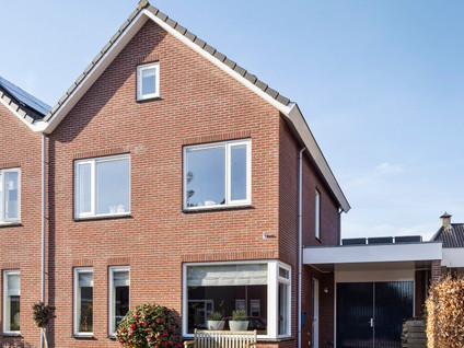 Kluisstraat 4