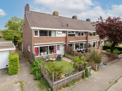 Leliestraat 1
