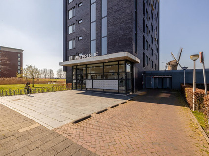 Uiverplein 210