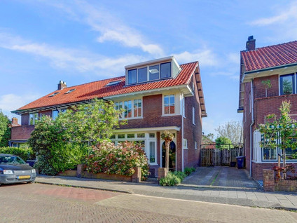 Burg. Gaarlandtstraat 35