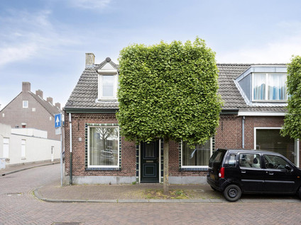 Kloosterstraat 25