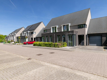 De Lage Braken 8