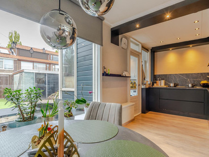 Jacob van Lennepstraat 12