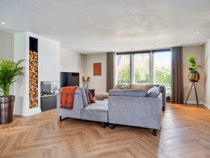 Raadhuisstraat 8