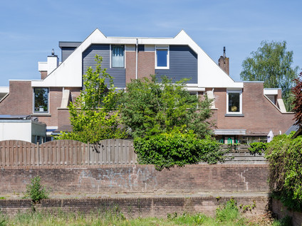Bakhuis 25