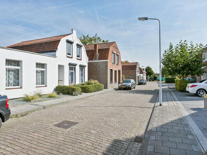 Veldstraat 9