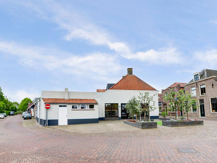Markt 4