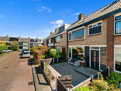 Jan Sluytersstraat 8