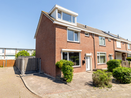 Zuiderzeestraat 8