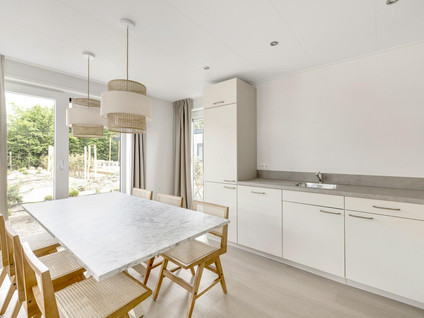 Carlington Newport 6 