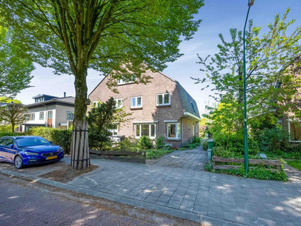 Middellaan 9